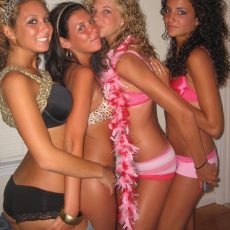 Great looking teen babes in lingerie Great looking teen babes in lingerie