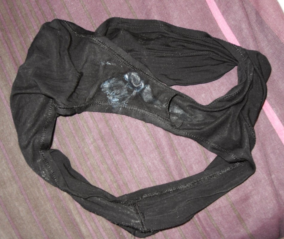 Pussy Stains 38