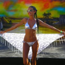 45 hot cameltoes!  
