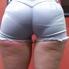 Excellent photos of visible pantylines Excellent photos of visible pantylines