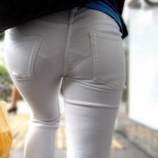 Excellent photos of visible pantylines Excellent photos of visible pantylines