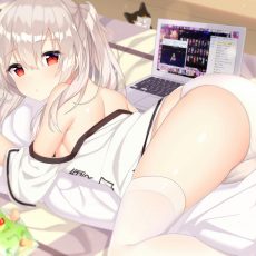 Pantsu - plenty of hot anime girls  