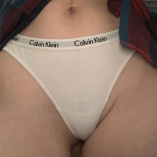 Amateur girls posing in panties  