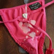 Cum stains on panties Cum stains on panties